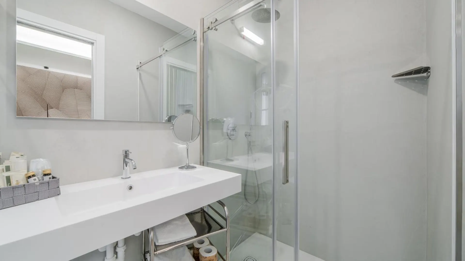 Milano Ticinese Guest House Aparthotel Milaan